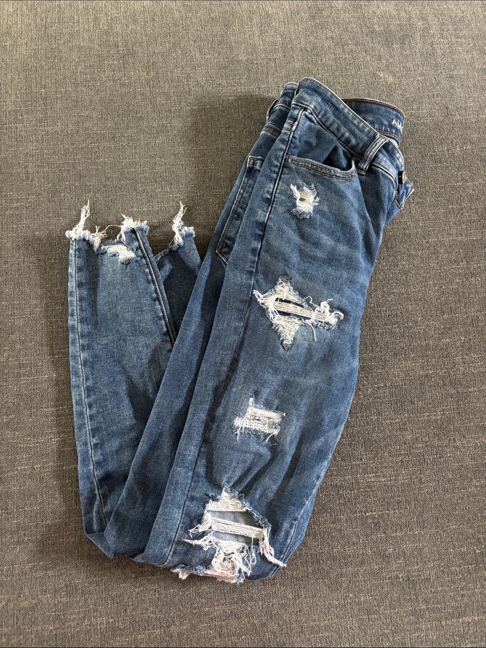 American Eagle Outfitters Distressed Dark Blue Skinny Jeans